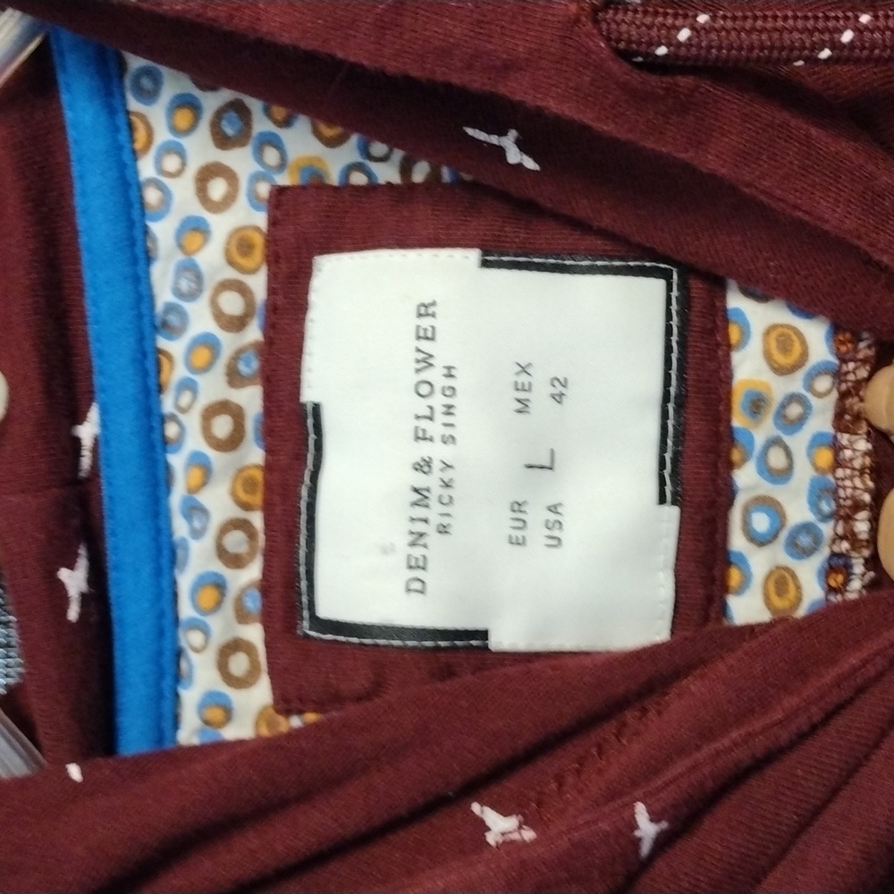 Denim & Flower Maroon Shirt Hoodie with Bird Pattern - Picture 4 of 7